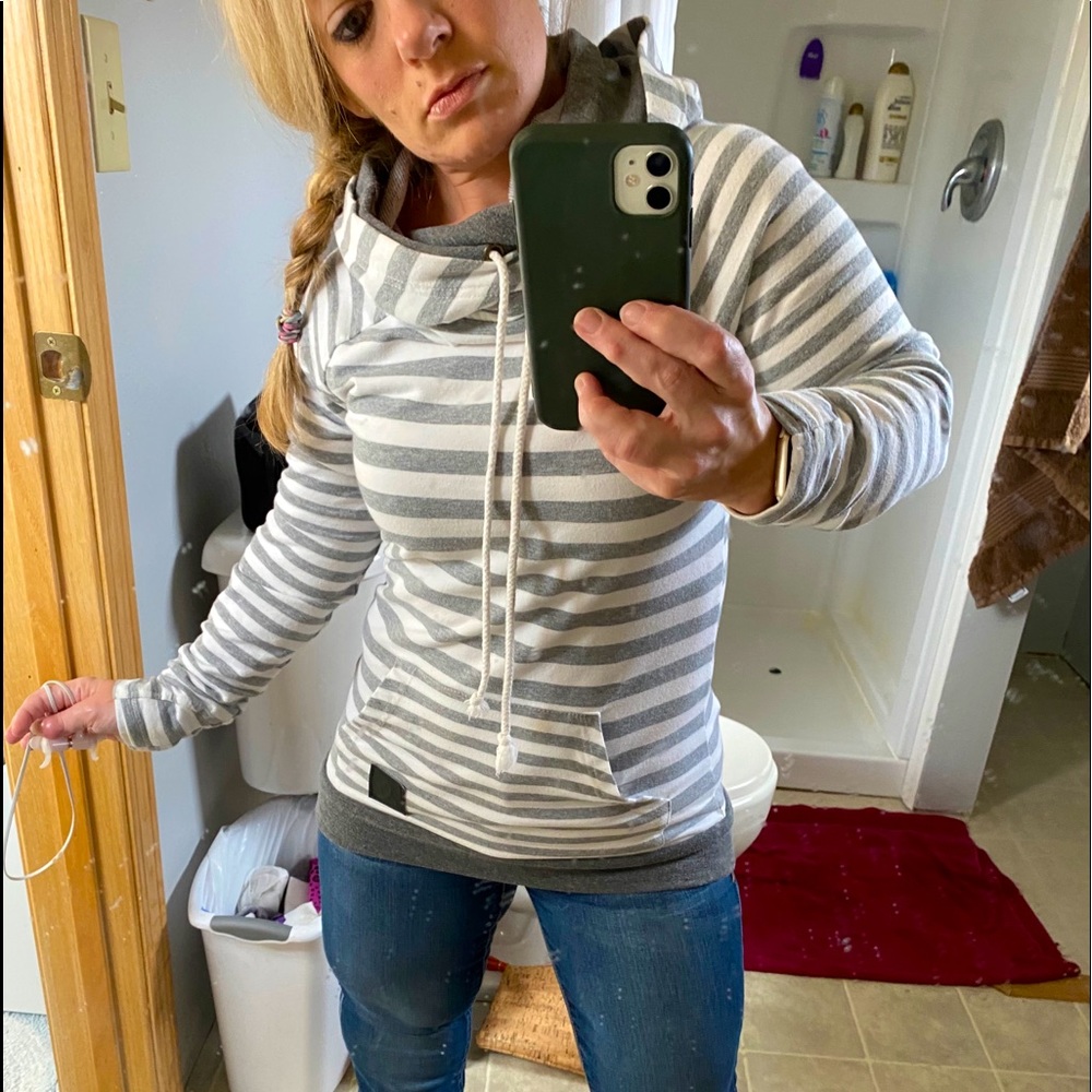 ****ISO**** Ampersand Ave double hoodies in XS